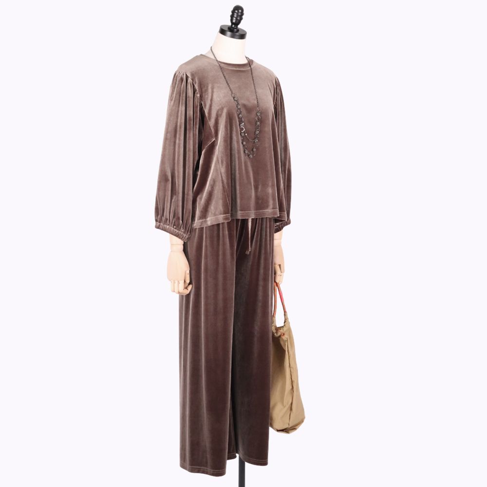 C`EST MOIJEU  簡約氣質亮麗絨感上衣