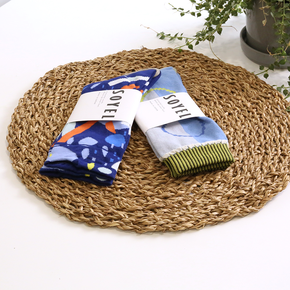 YINHWA 率性鮮明幾何圖案提花中筒襪