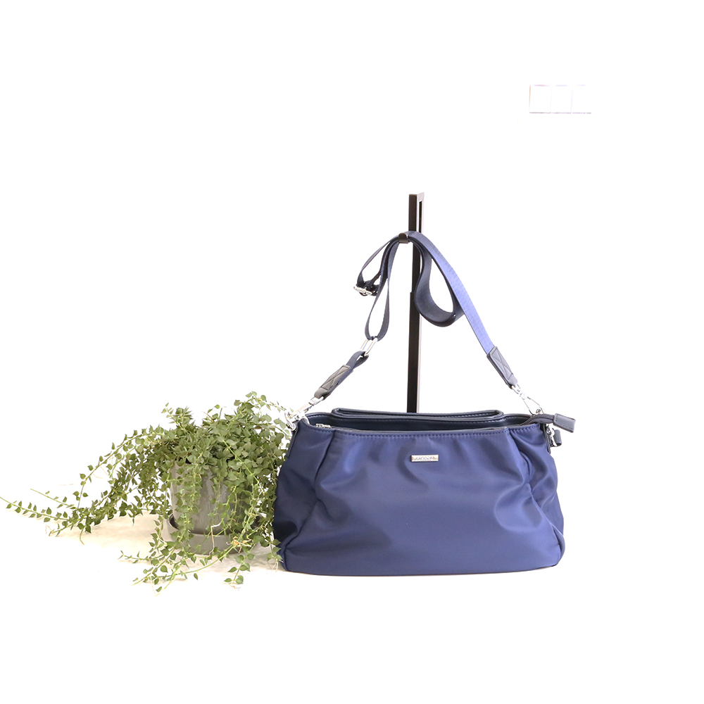 YINHWA  輕巧簡約俐落休閒兩用包