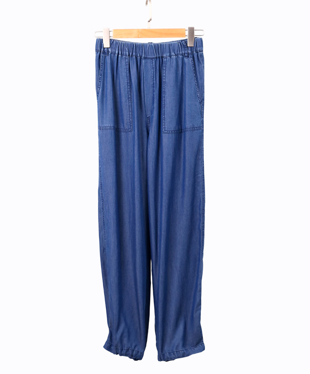 KARO  率性休閒軟料丹寧褲