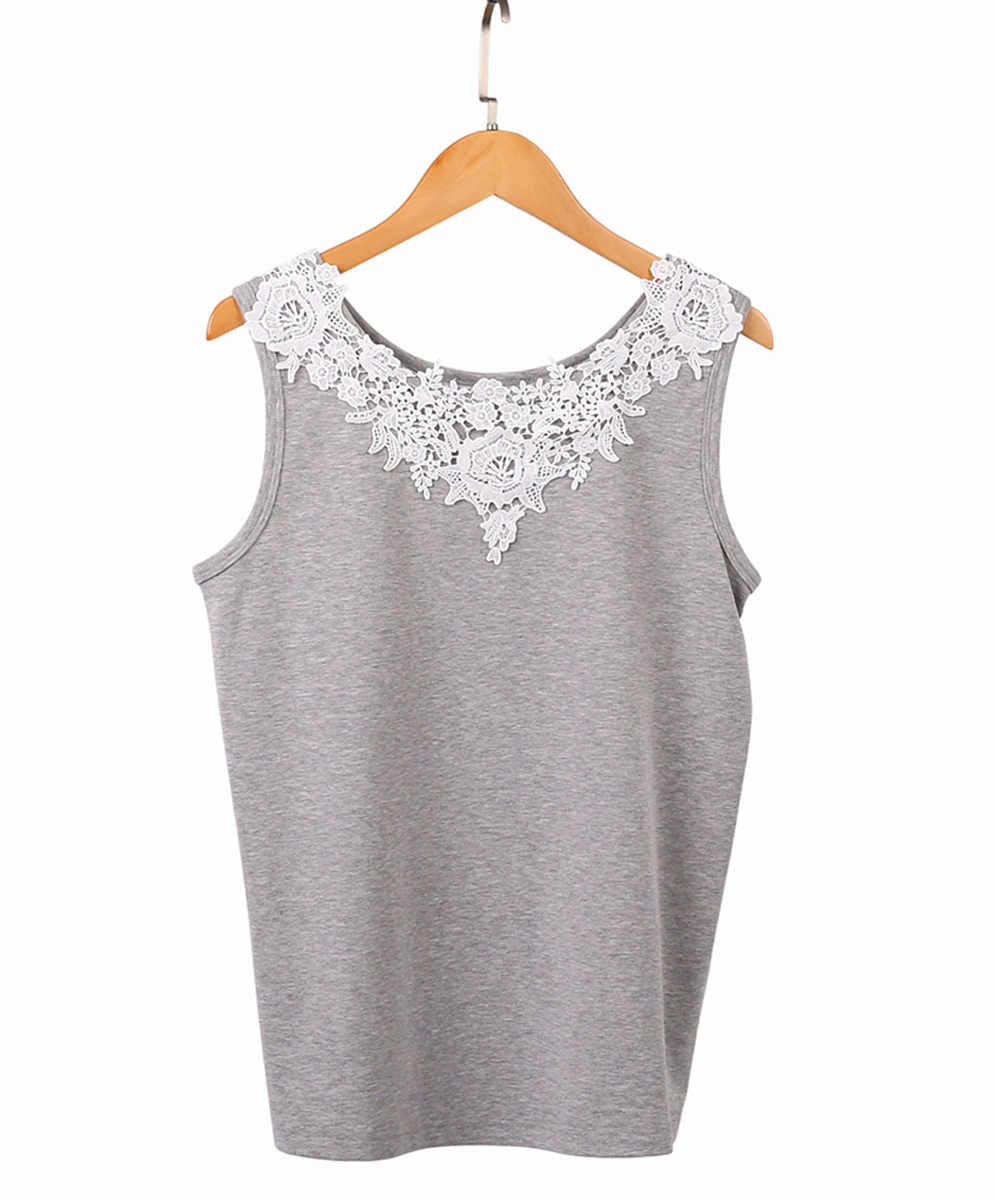 C`EST MOIJEU  甜美浪漫V領蕾絲貼繡背心