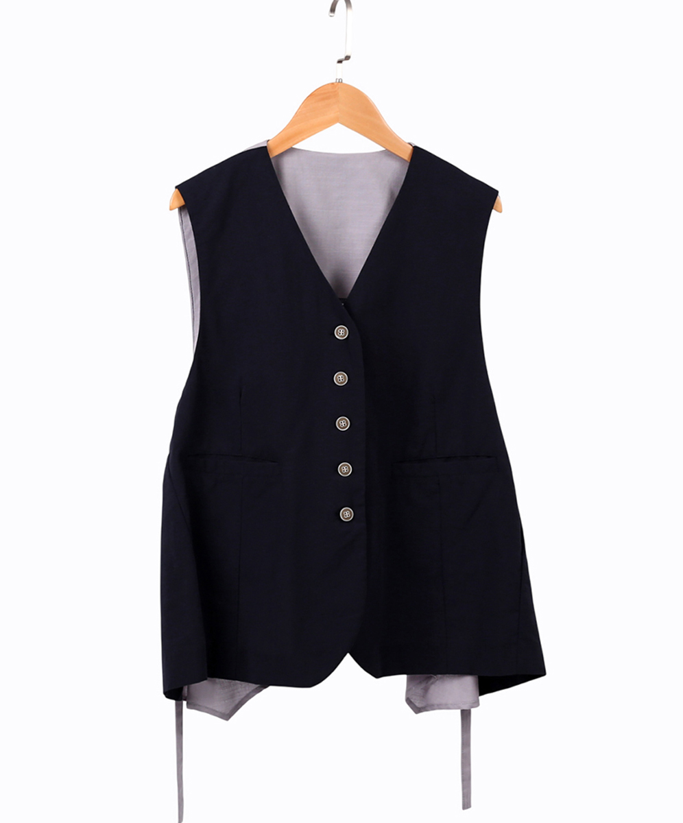 KARO  率性俐落跳色剪接西裝背心