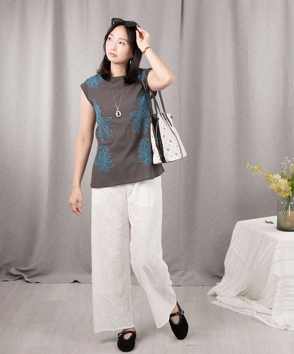 C`EST MOIJEU  古典優雅跳色花卉刺繡圖案上衣