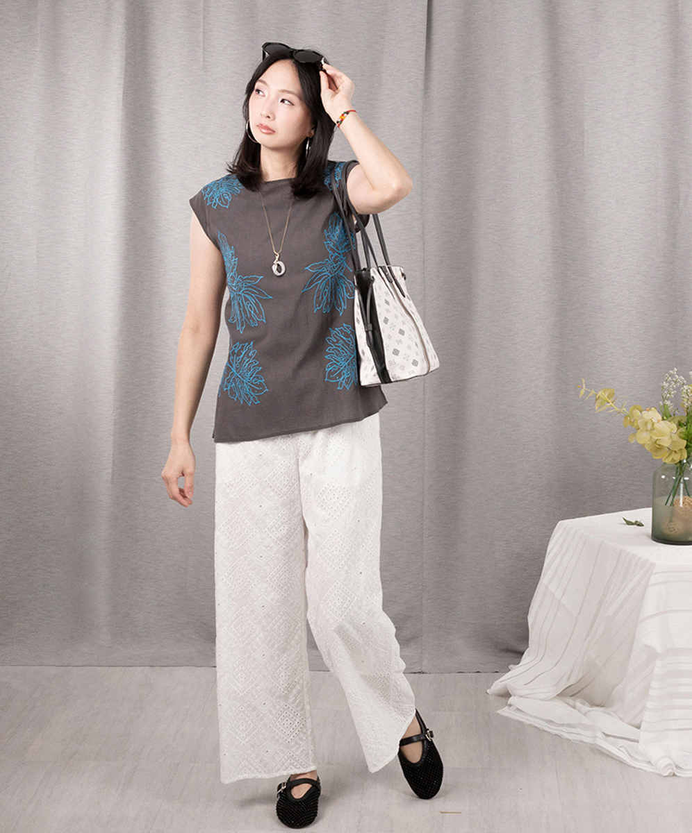 C`EST MOIJEU  古典優雅跳色花卉刺繡圖案上衣