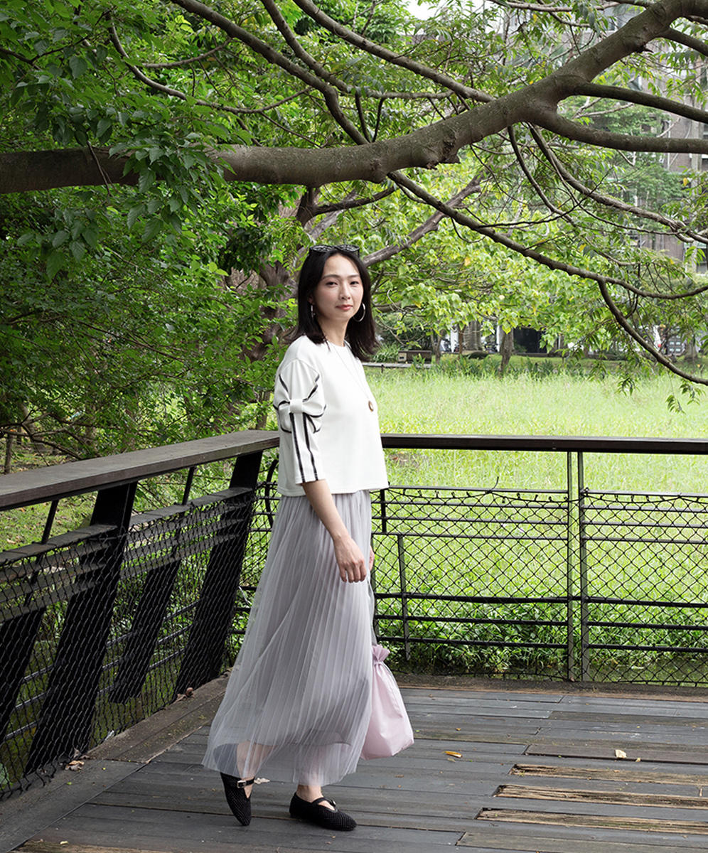 C`EST MOIJEU  甜美簡約蝴蝶結裝飾袖上衣