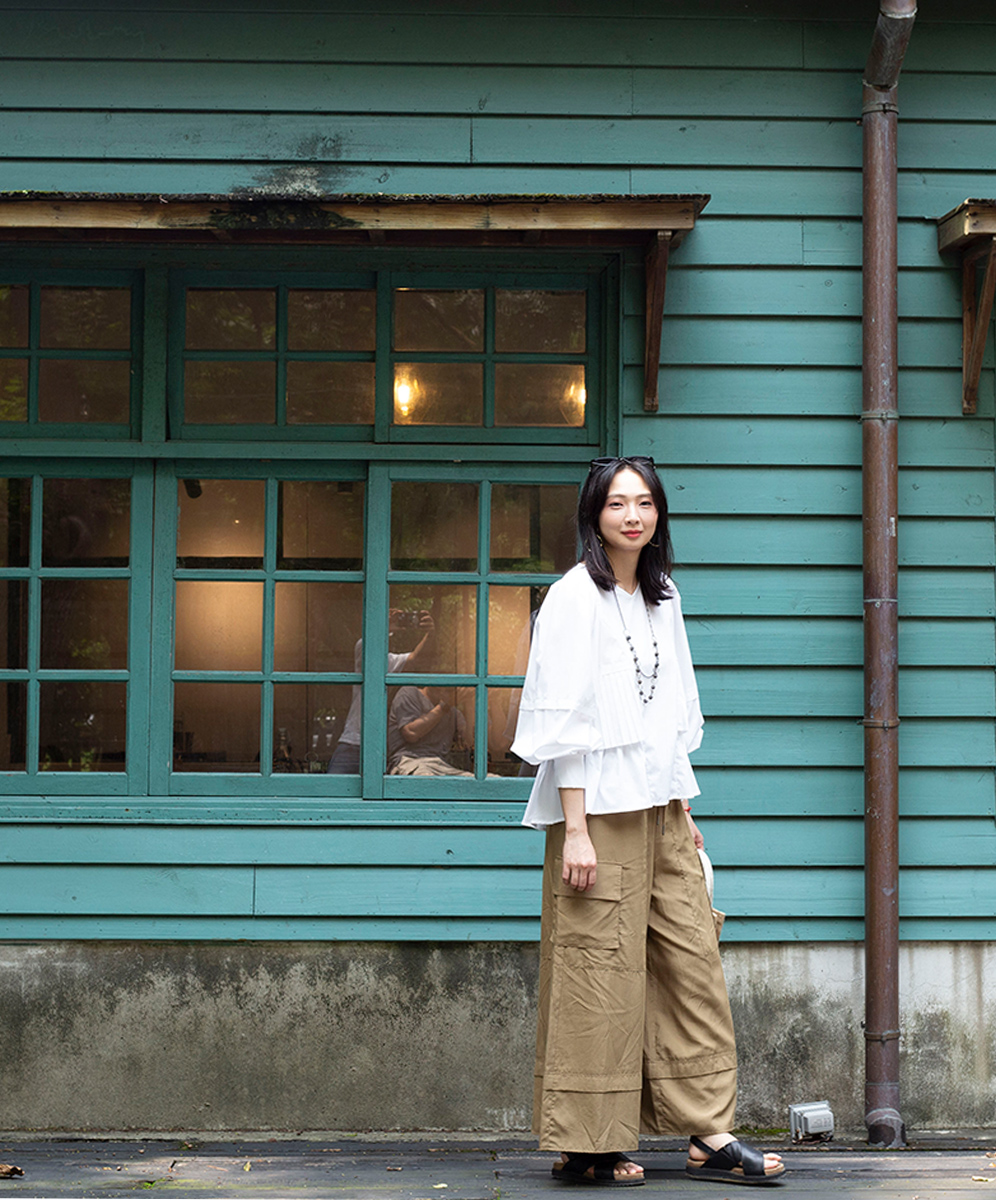 C`EST MOIJEU  簡約造型百褶拼接襯衫